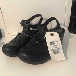 Black b.o.c Sandals